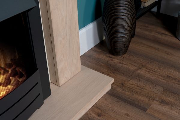 Adam Malmo in Oak & Black/Cream with Colorado Electric Fire in Black, 39 Inch